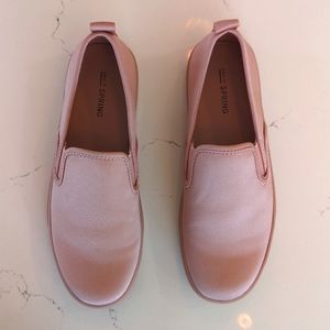Spring blush slip on sneakers